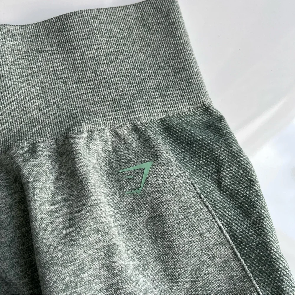 Gymshark • Flex Women's High-Waisted Green Leggings Studio Green Marl